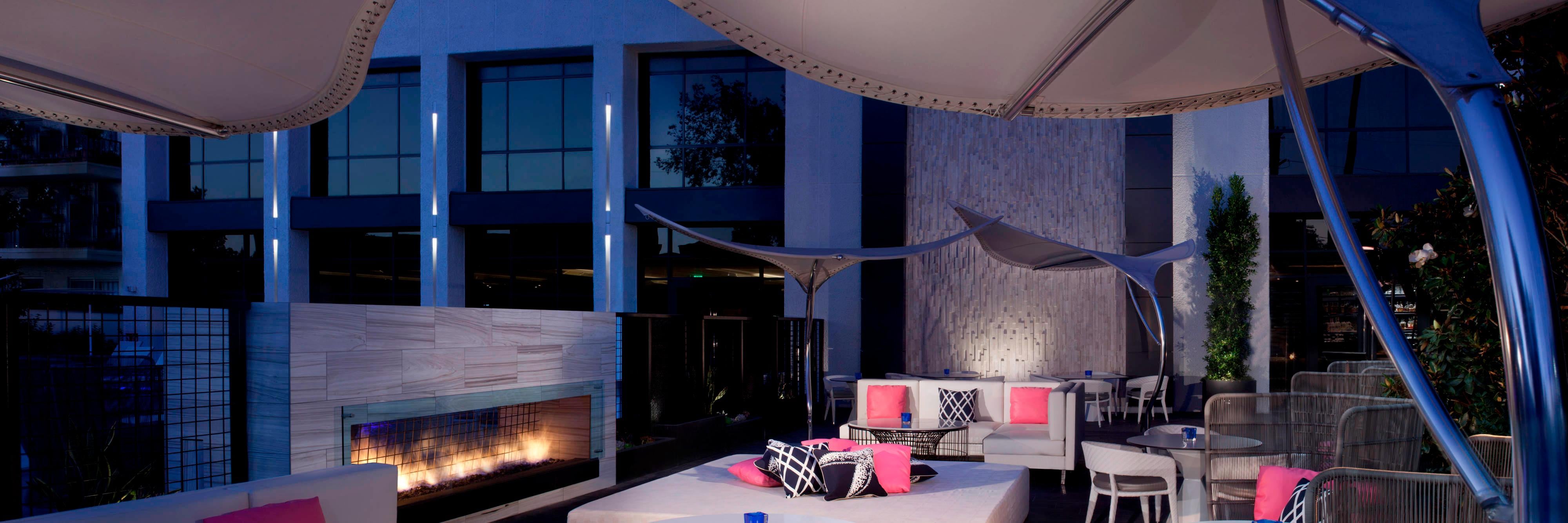 Outdoor lounge seating with firepit