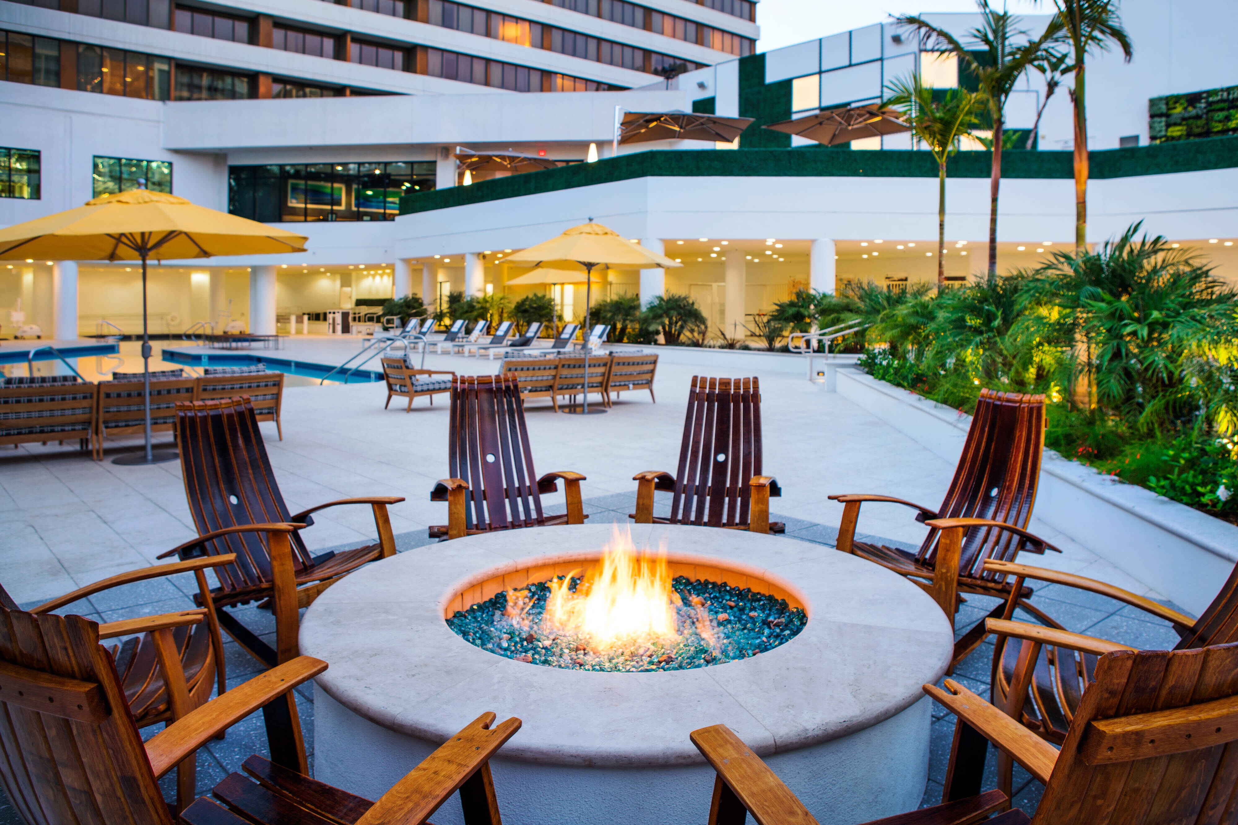 Outdoor firepit