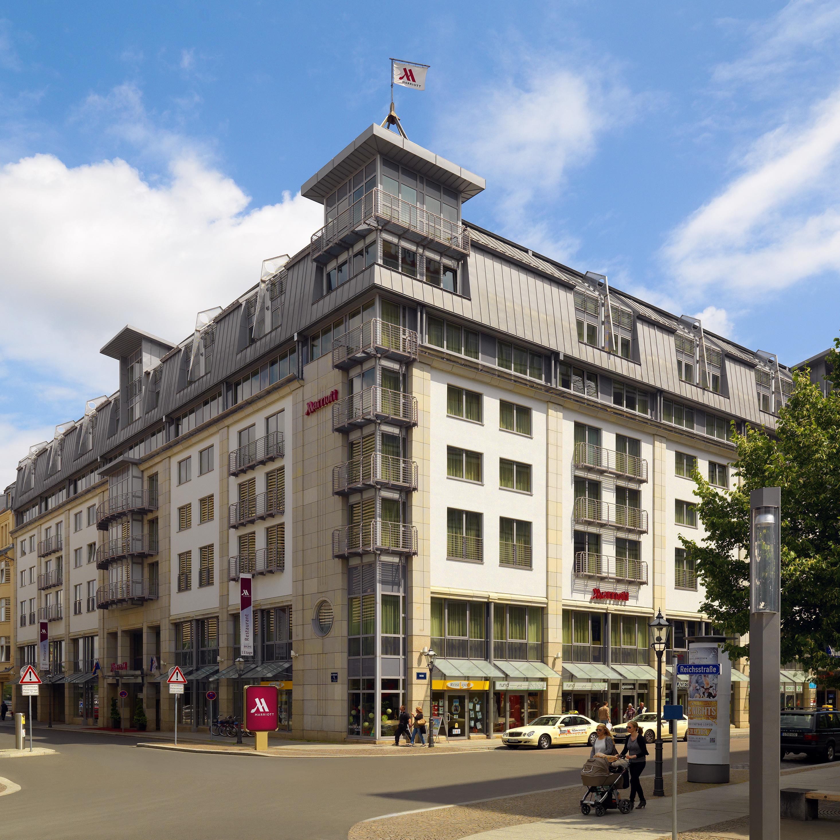 Hotelaußenansicht