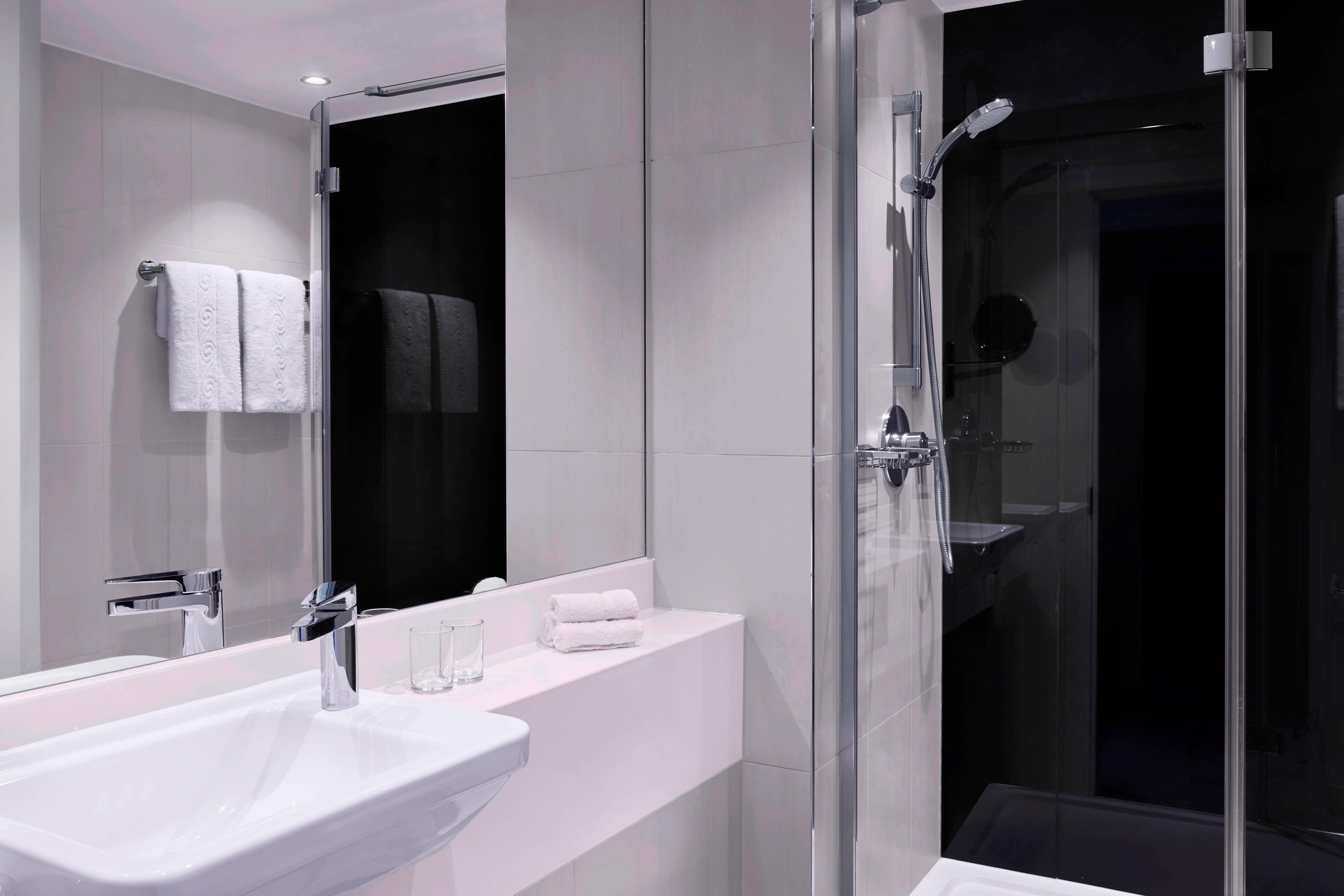 Club Room Bathroom