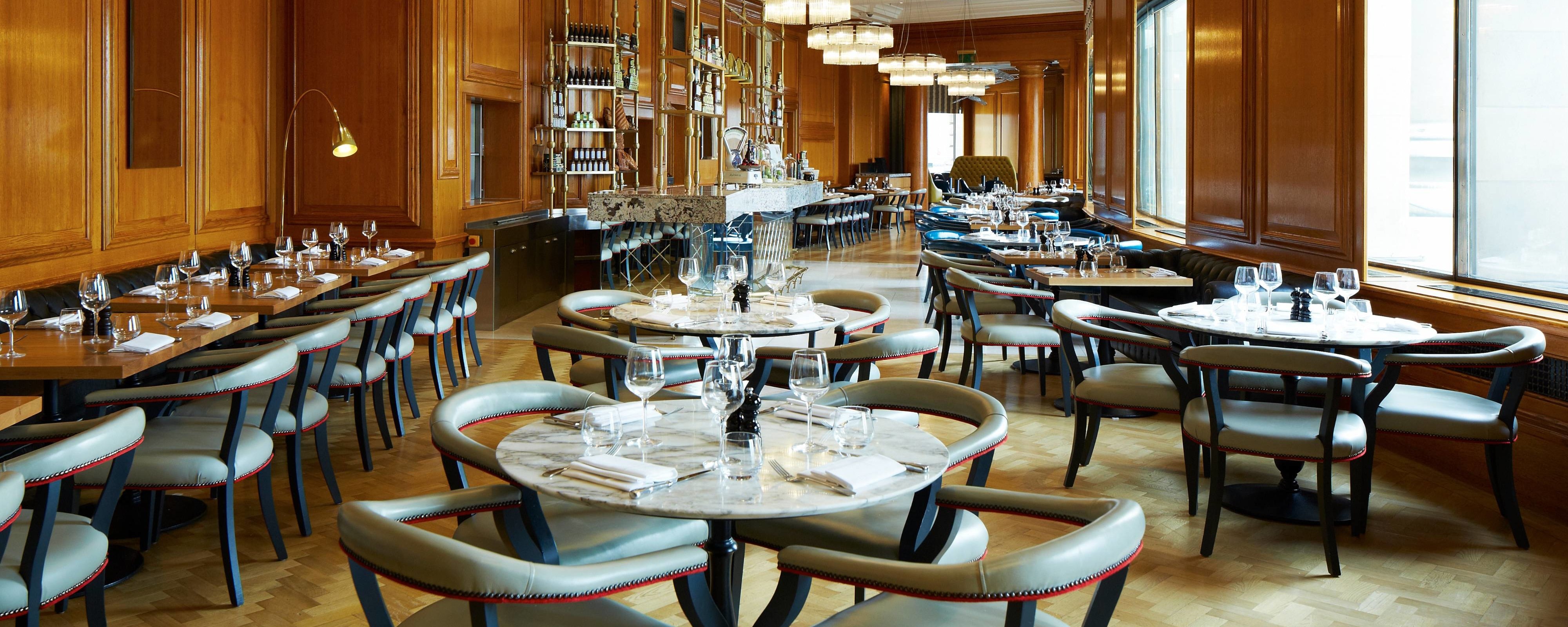 Restaurant dining room