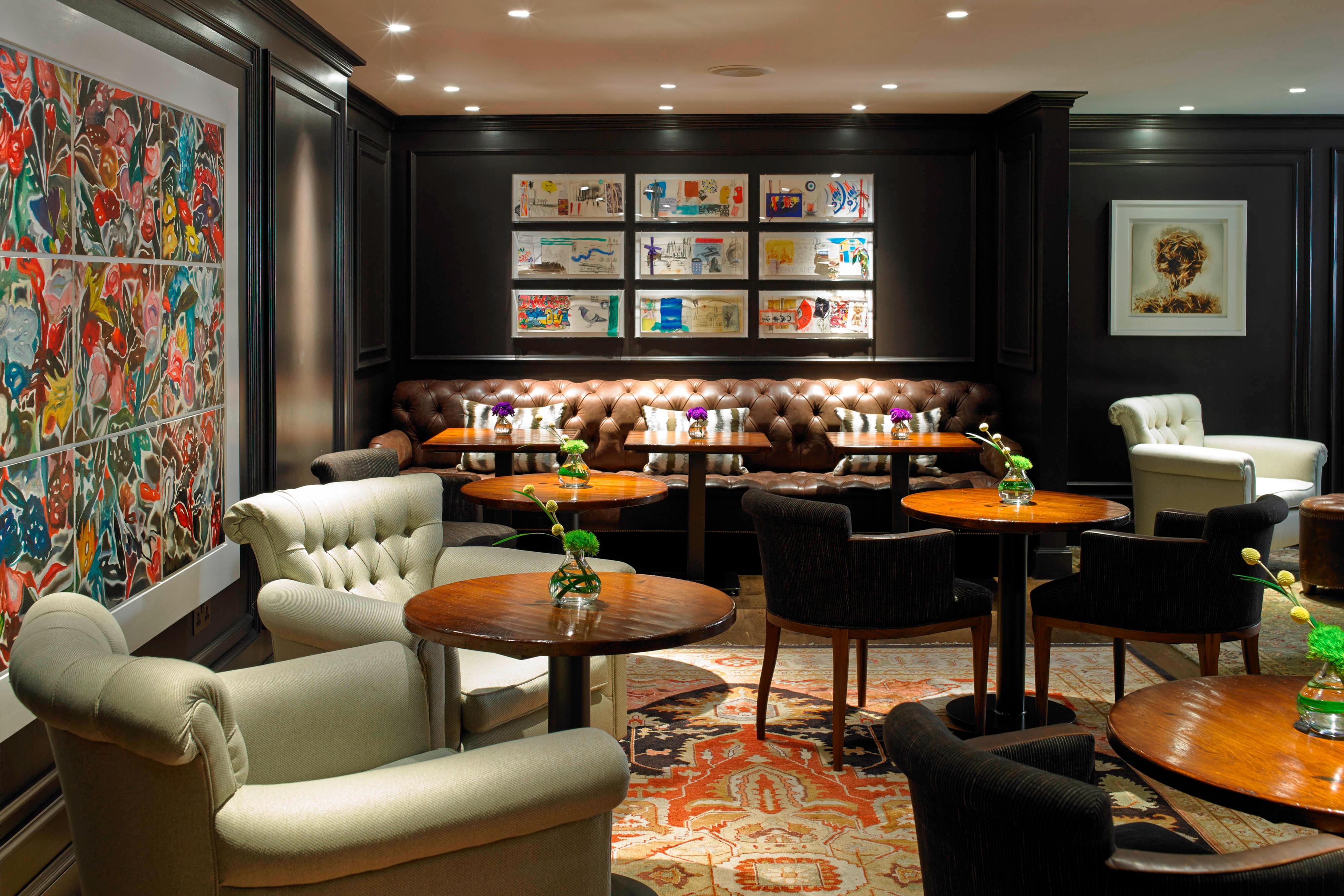 Lounge seating area