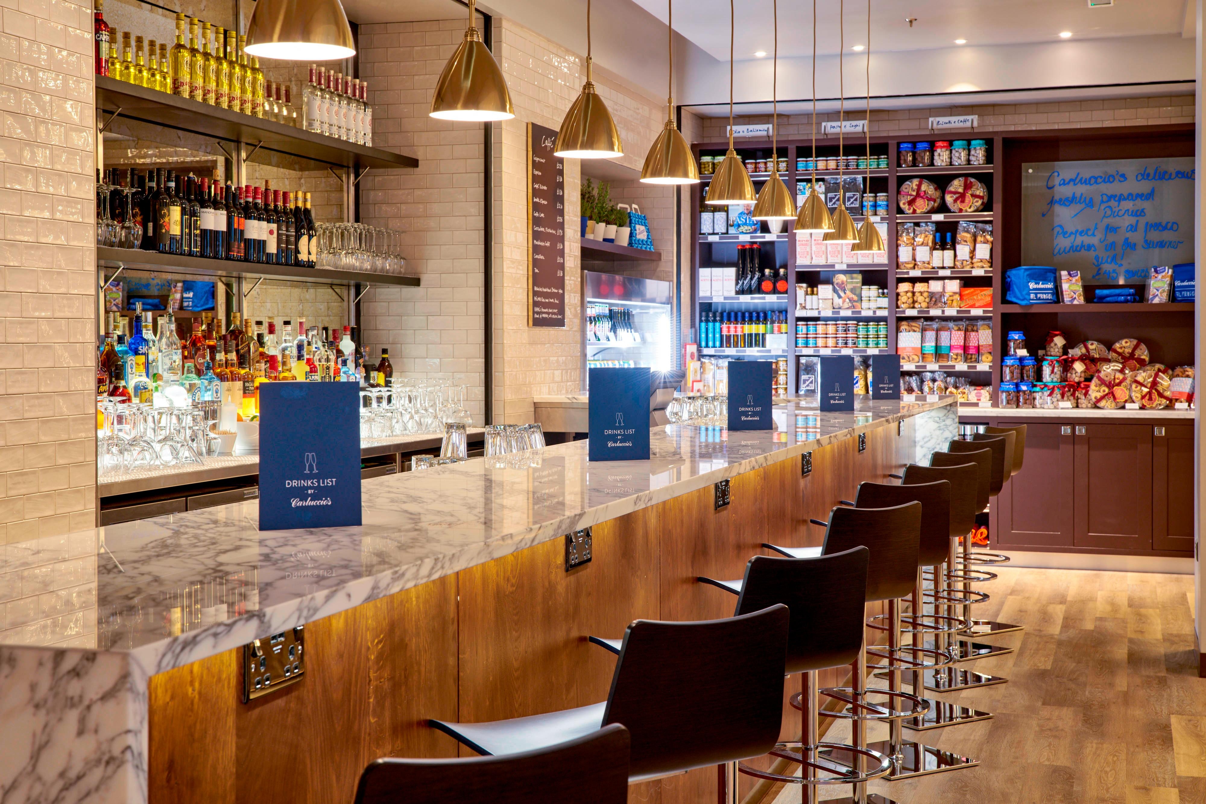 Restaurant bar