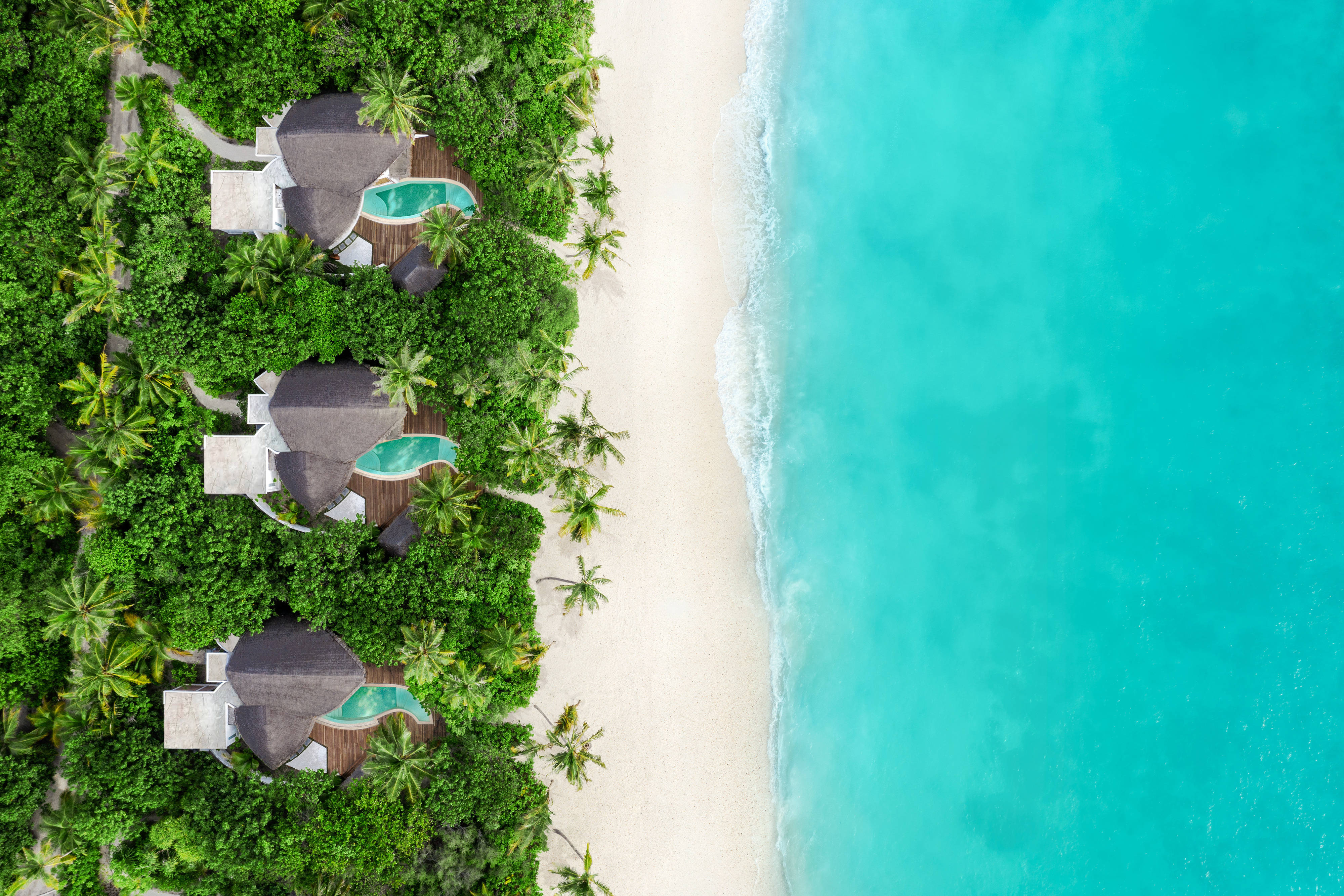 travel maldives resorts