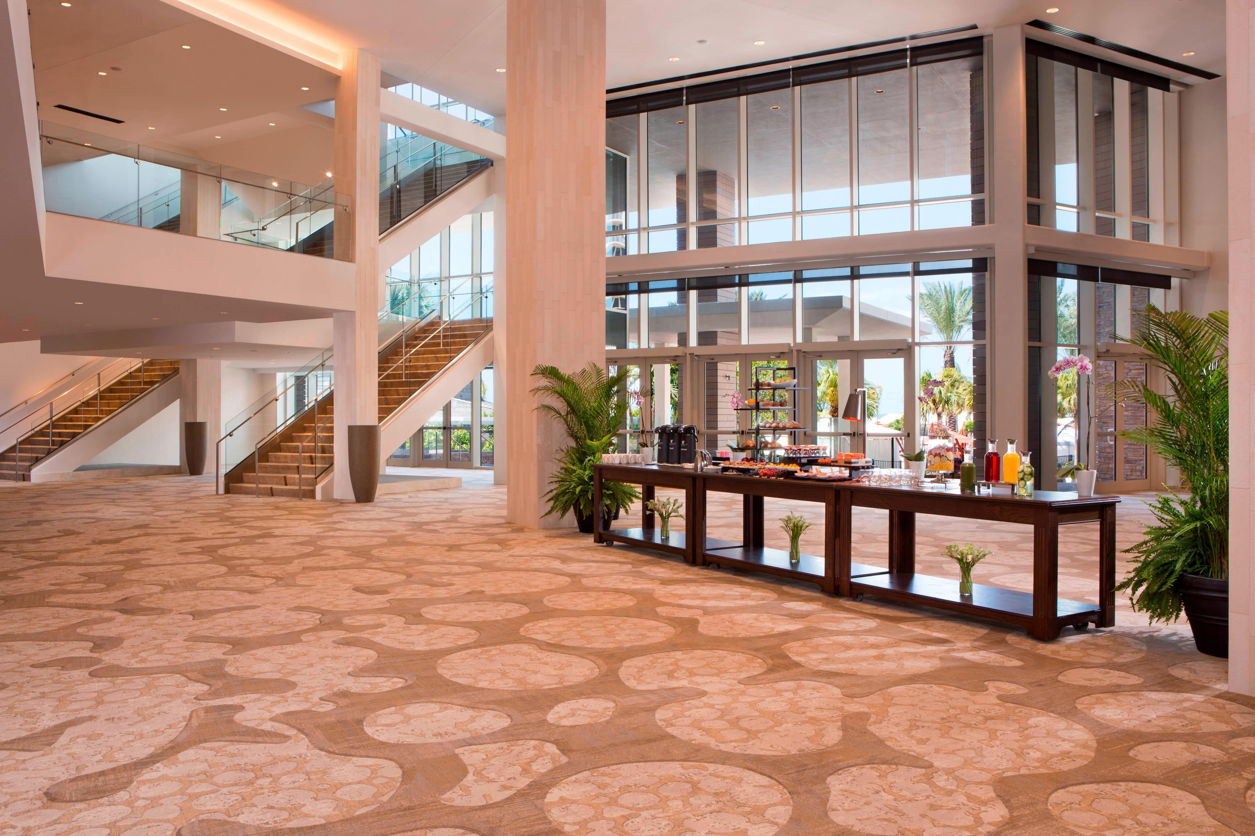 Banyan Foyer Coffee Break