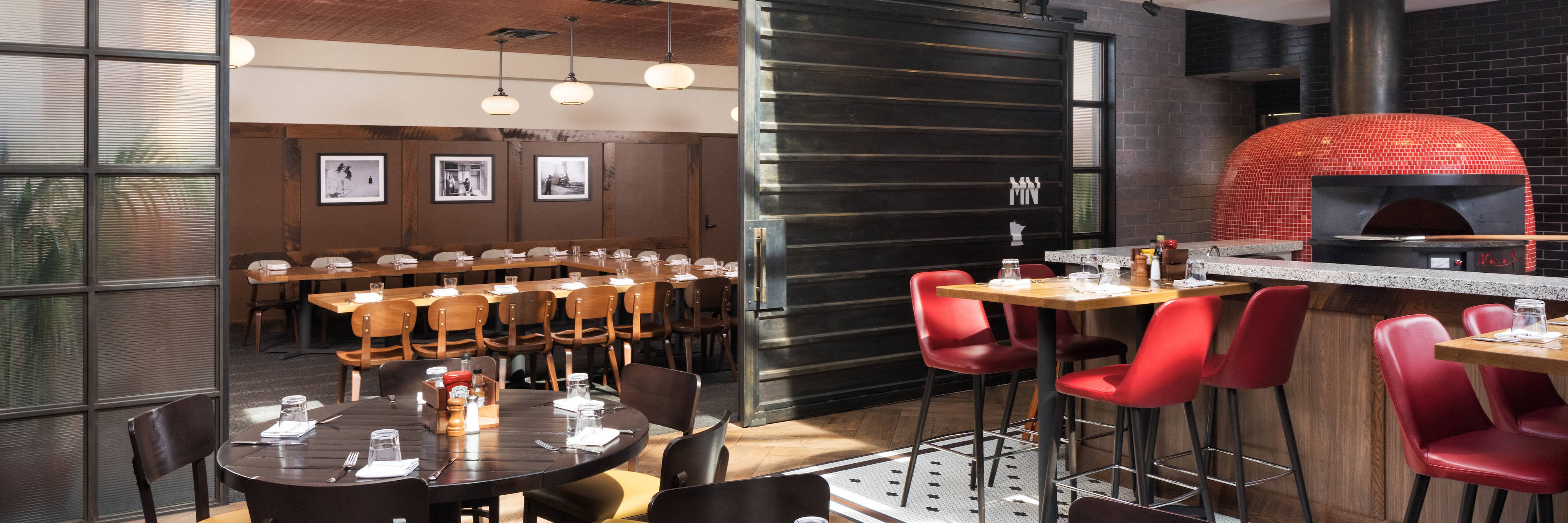 Twin Cities 400 Tavern | Minneapolis Restaurant | Marriott Bonvoy