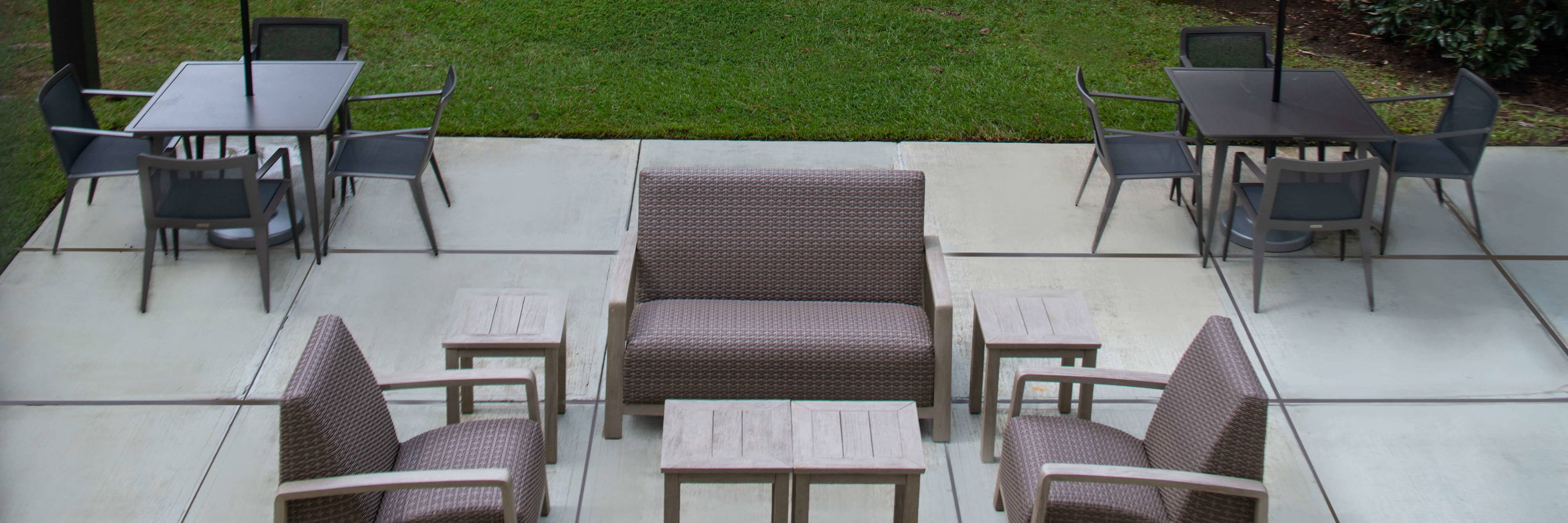 Outdoor courtyard seating.
