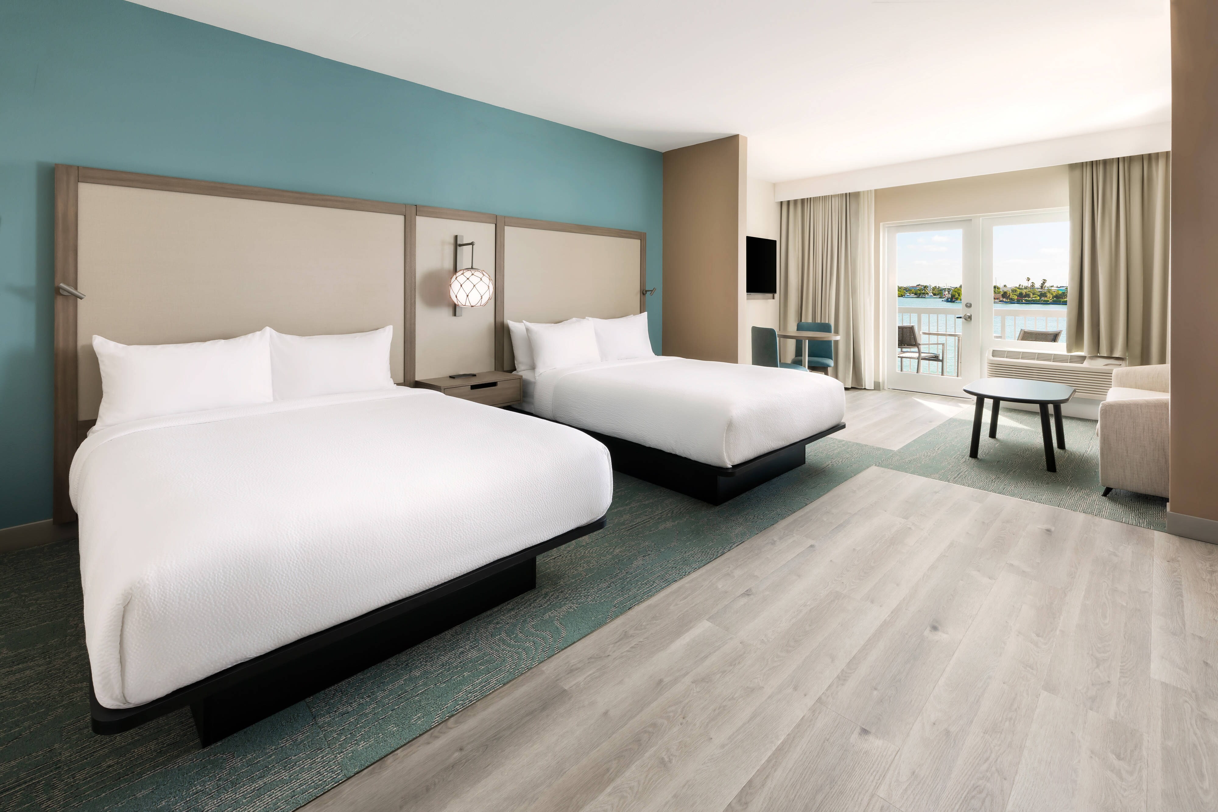 Waterfront suite with queen beds