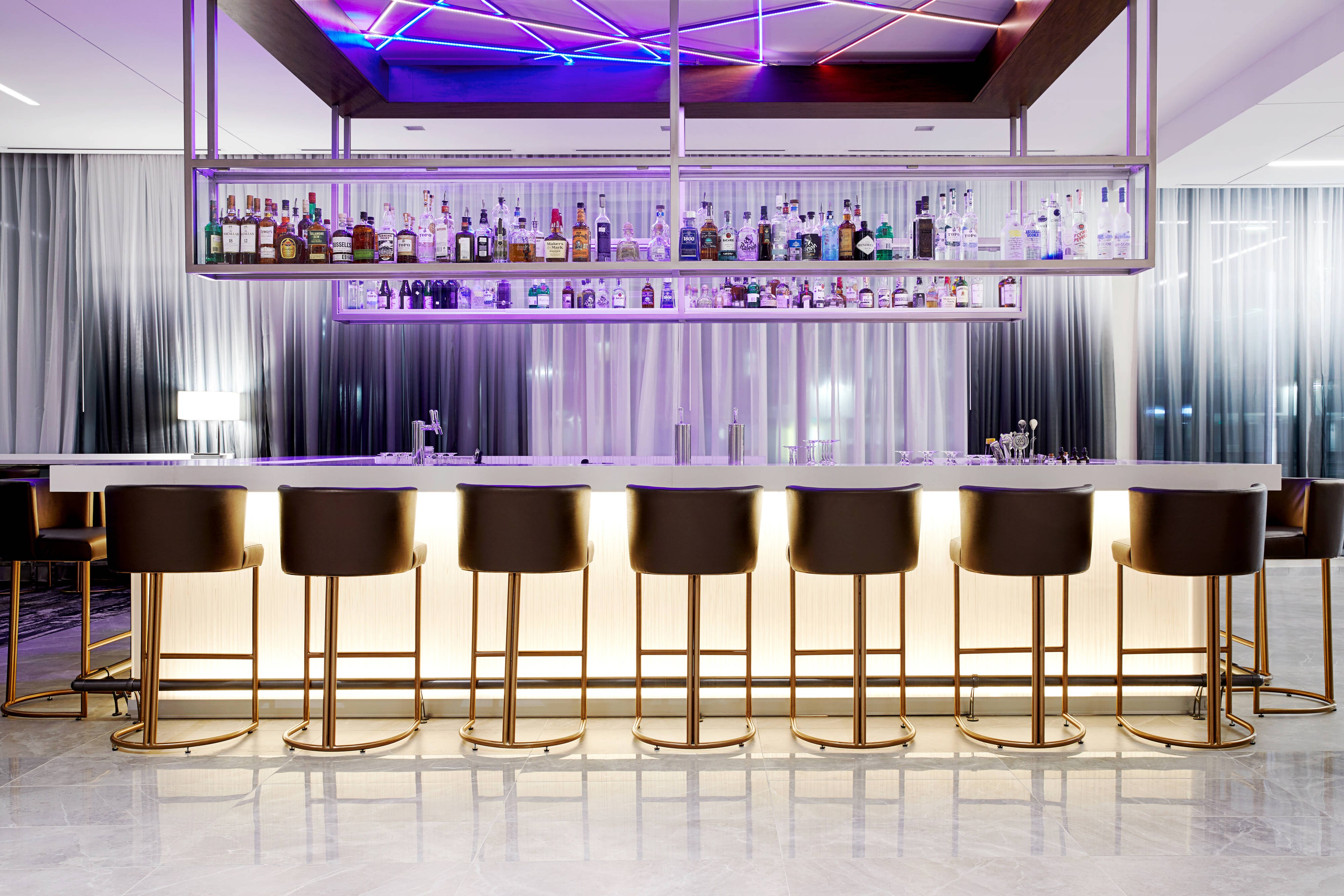 Level7 Bar