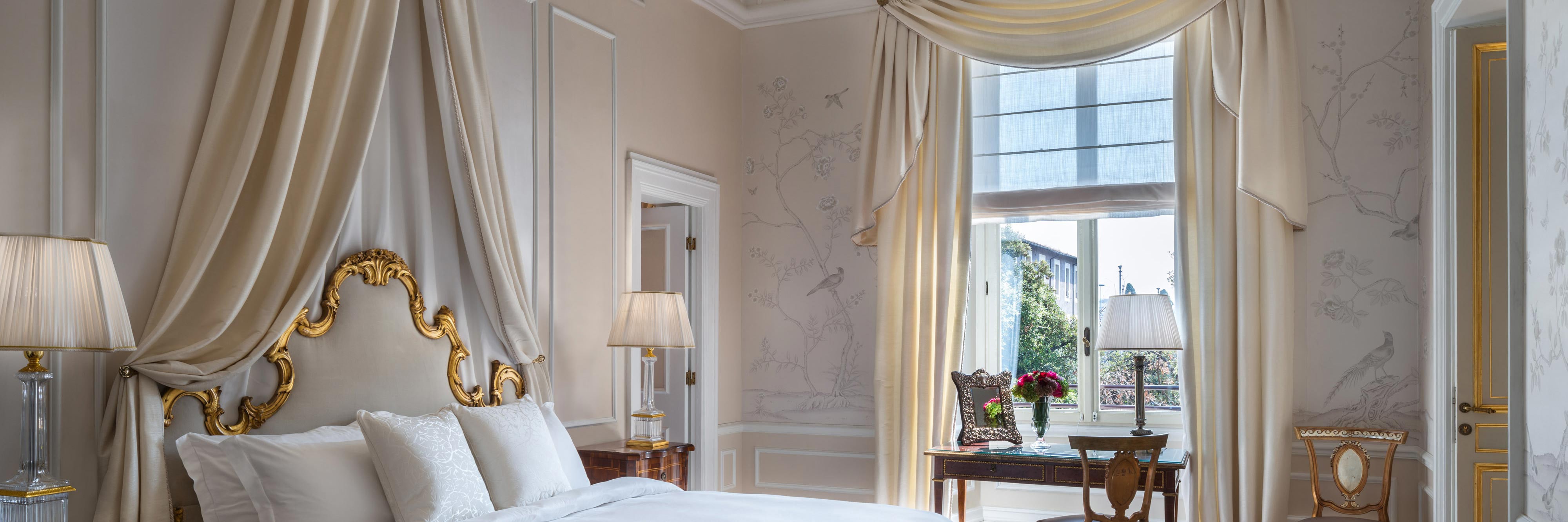 Royal suite bedroom