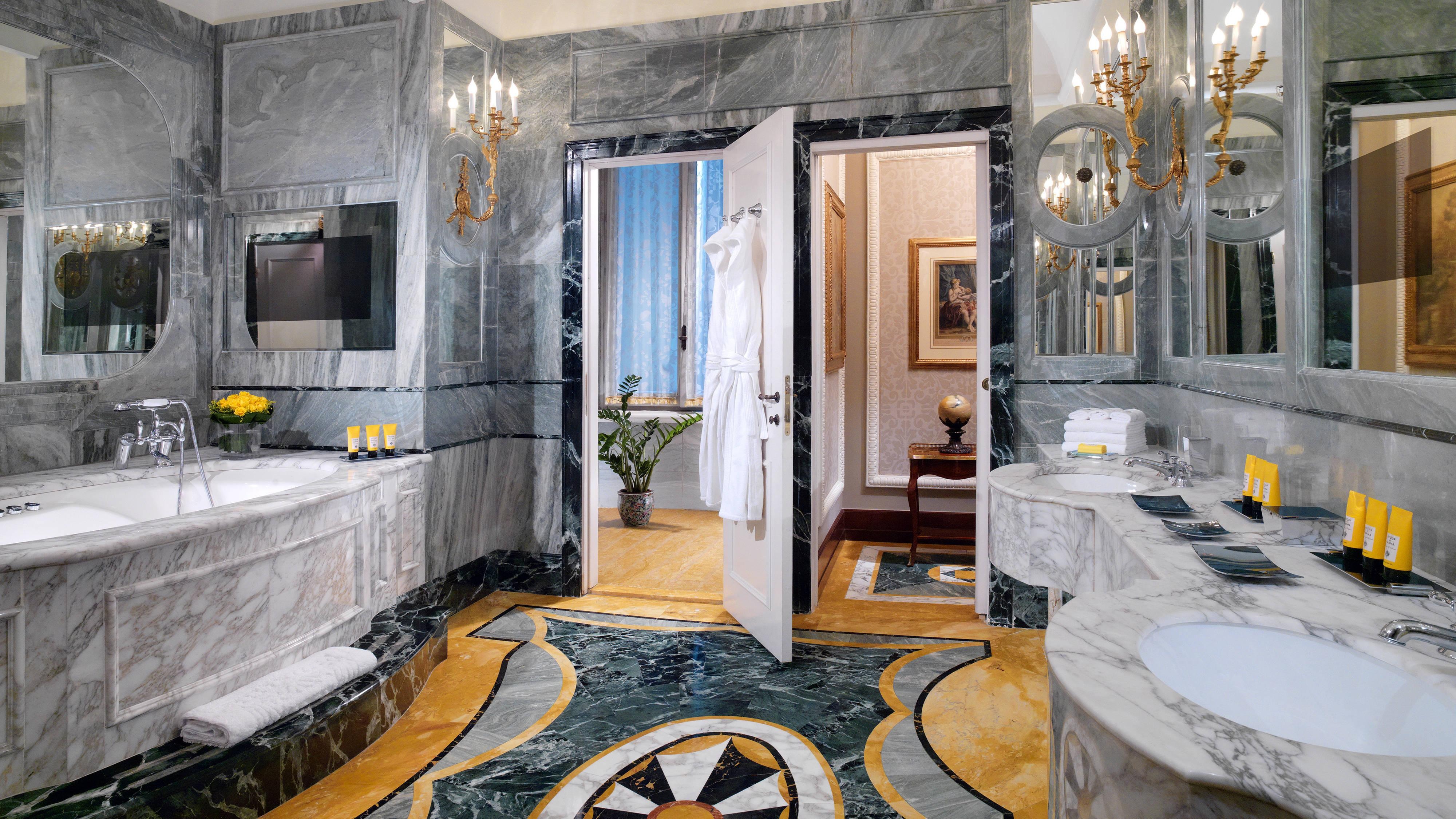 Royal | Marriott BonVoy - Home page