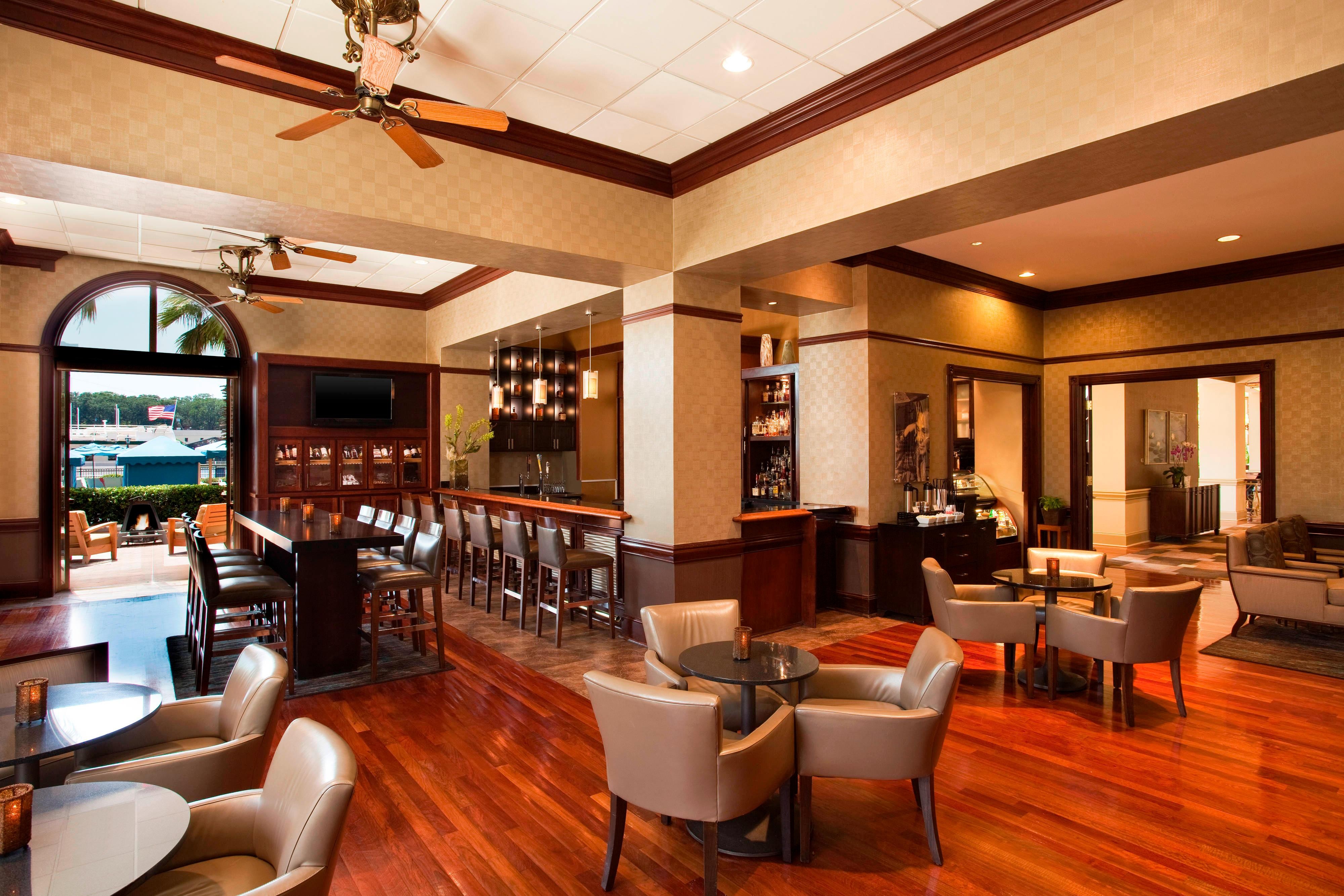 Lounge and bar with outdoor seating