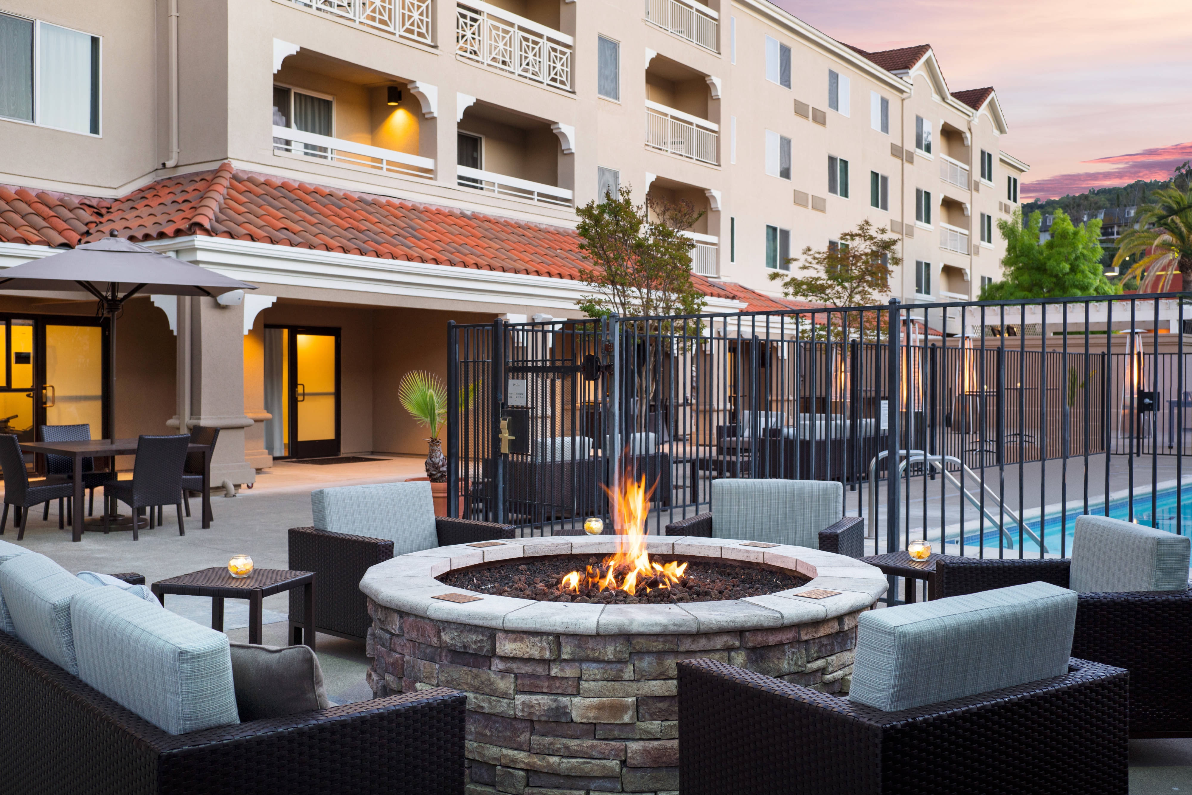 Fire pit