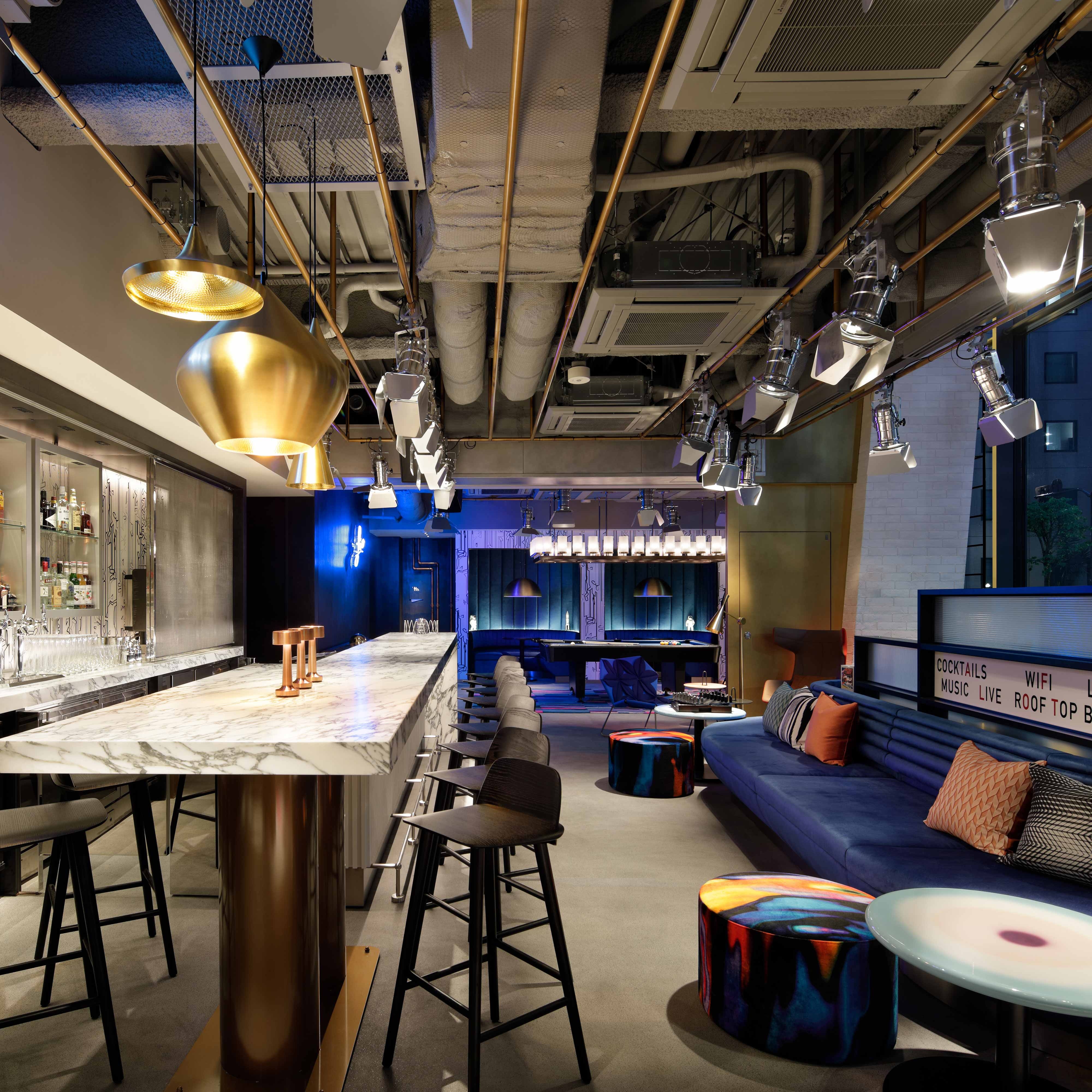 THE HOTEL LOBBY ARCHIVES 【上下セット】 W XYZ Bar in Tokyo | Marriott Bonvoy