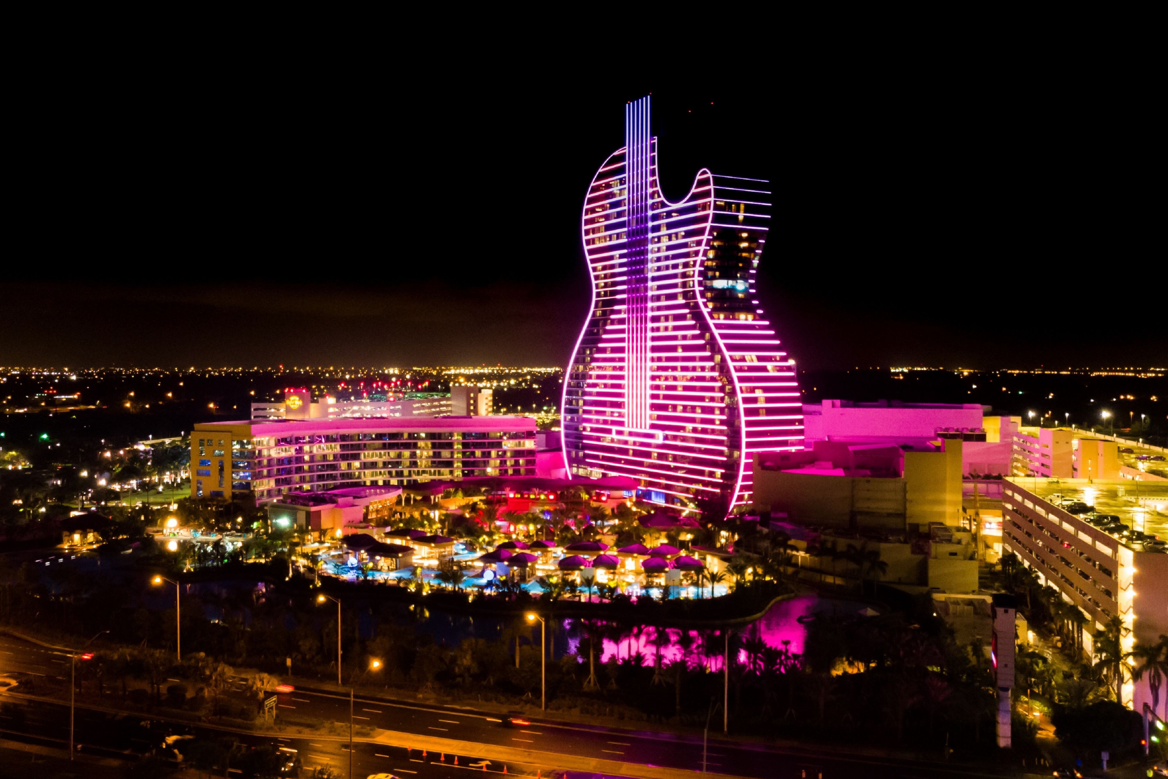 Hard Rock Guitar Hotel