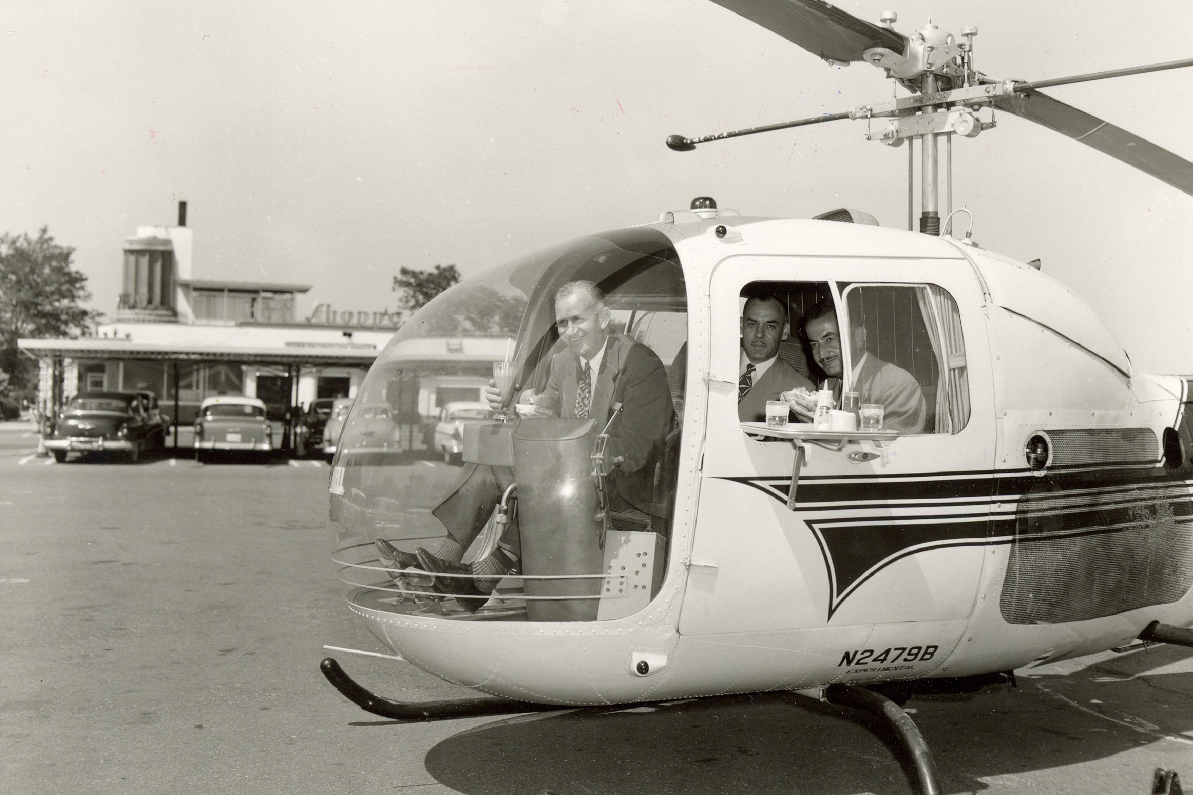 J. Willard Marriott testa serviço de atendimento em helicóptero