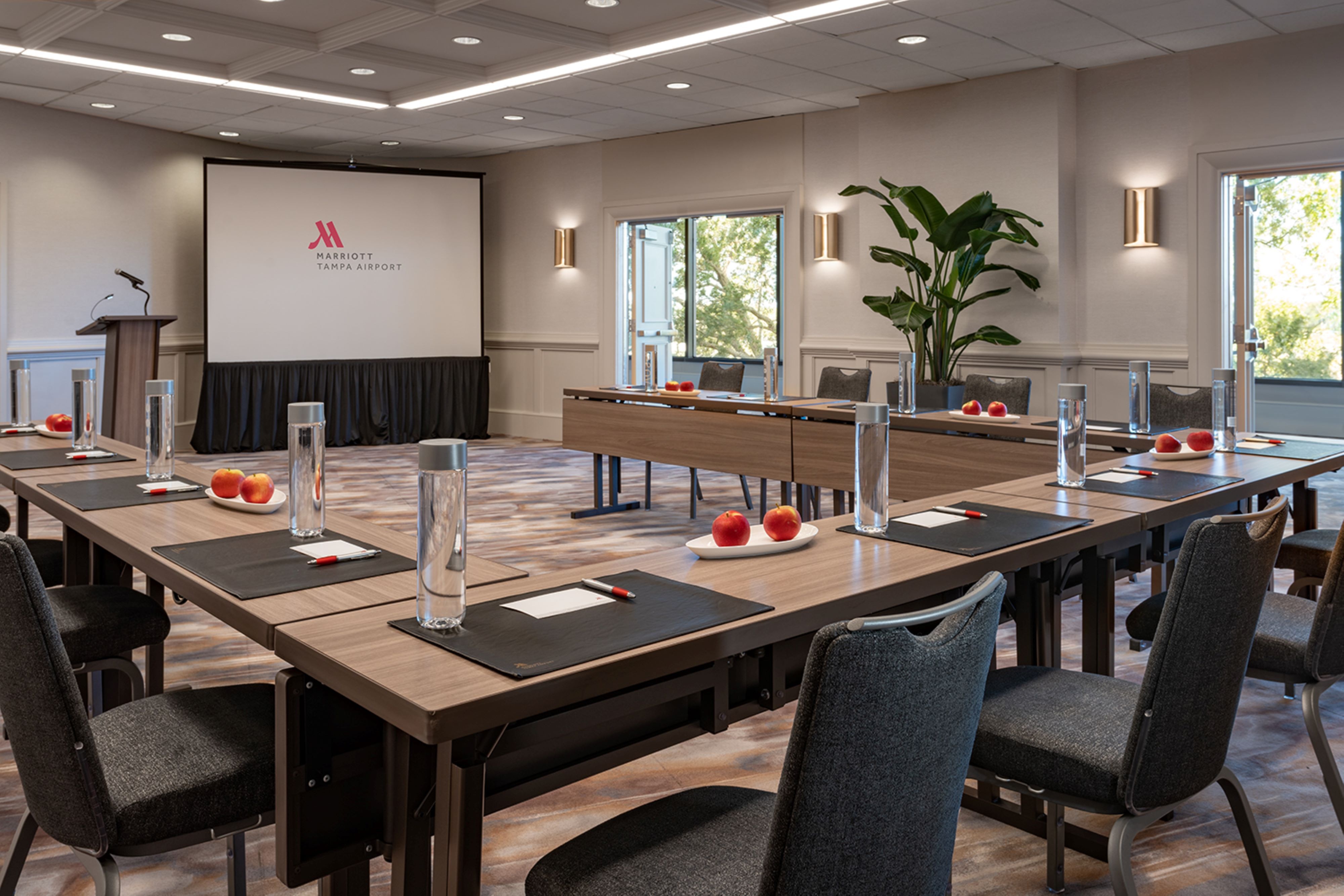 UShape meeting Setup