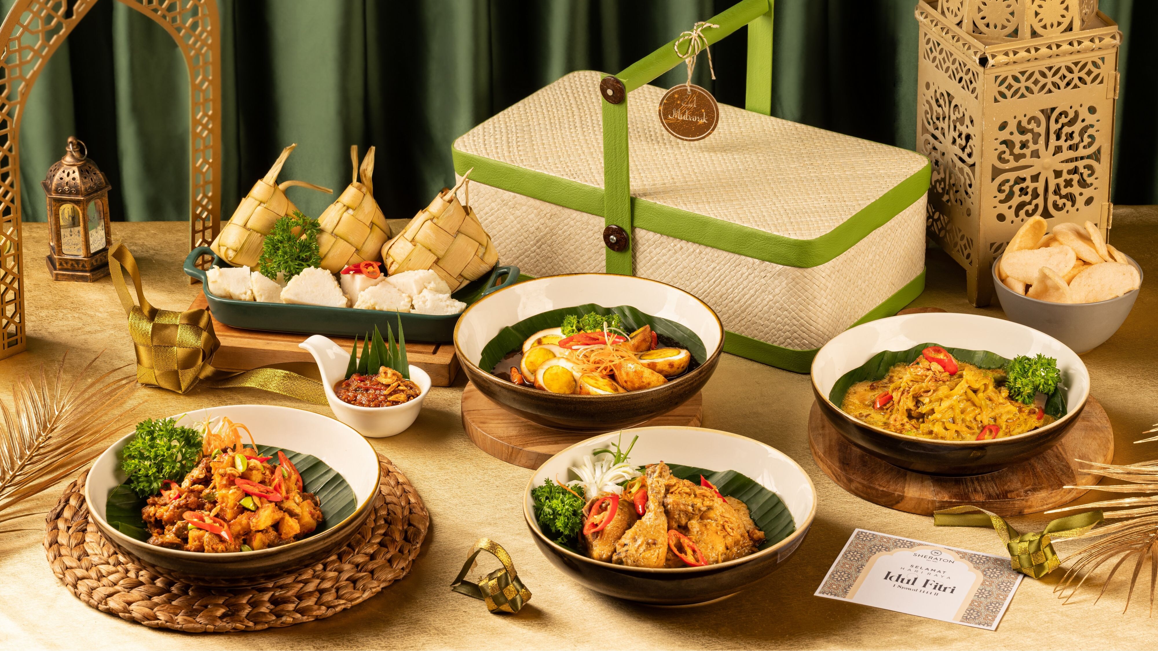 Beragam hidangan lezat untuk bingkisan Hari Raya Idul Fitri.
