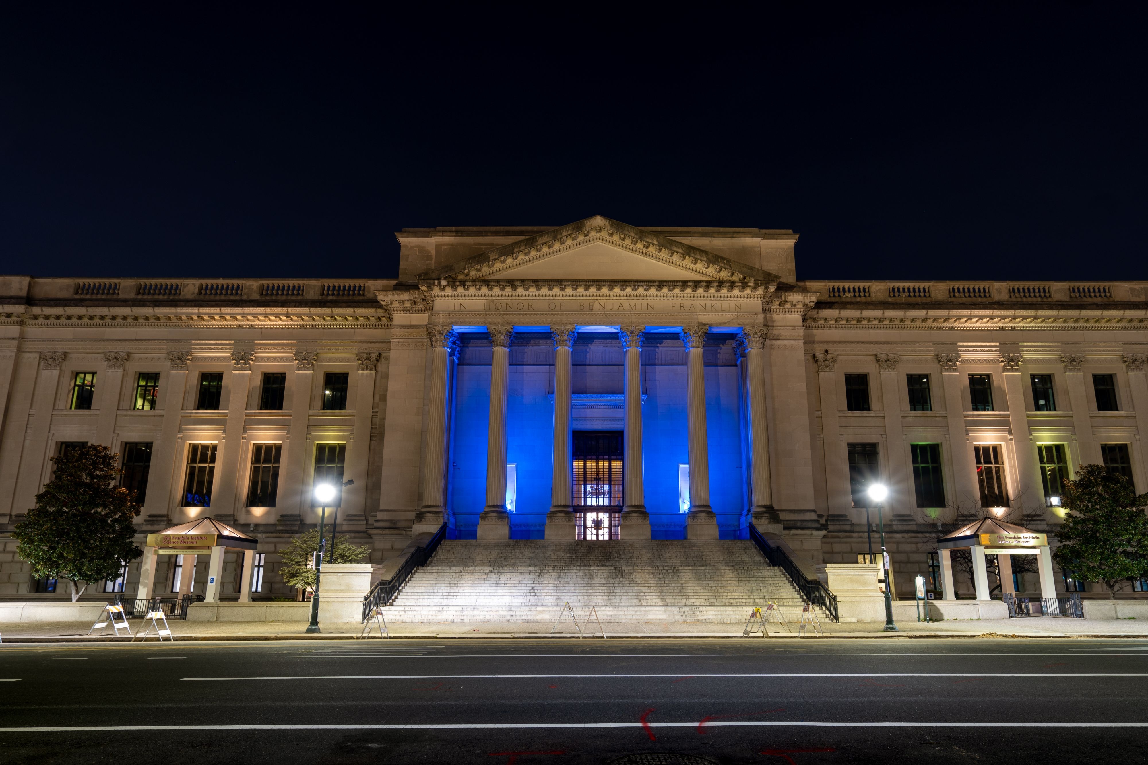 Franklin Institute exterior at night