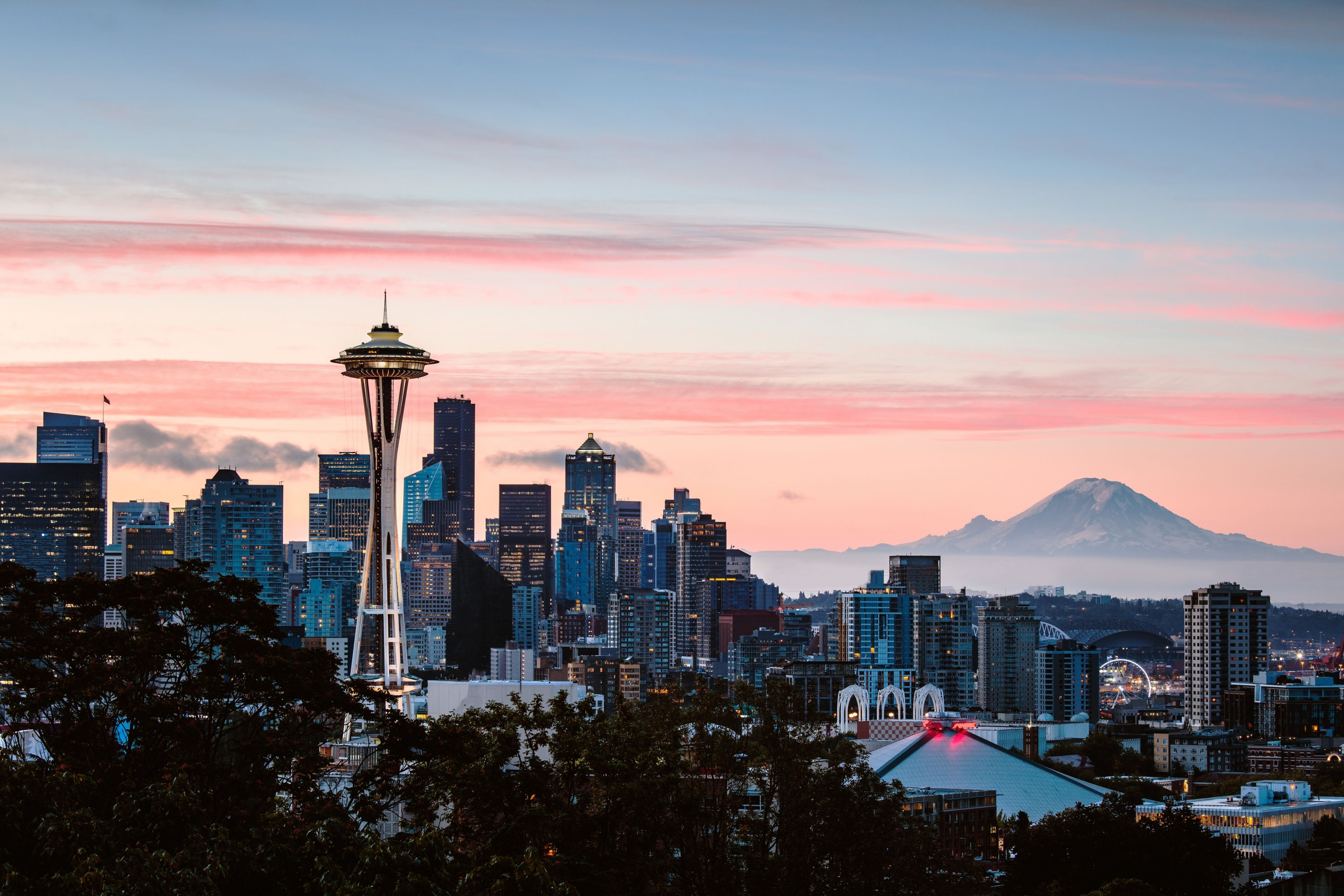 Seattle skyline at dusk