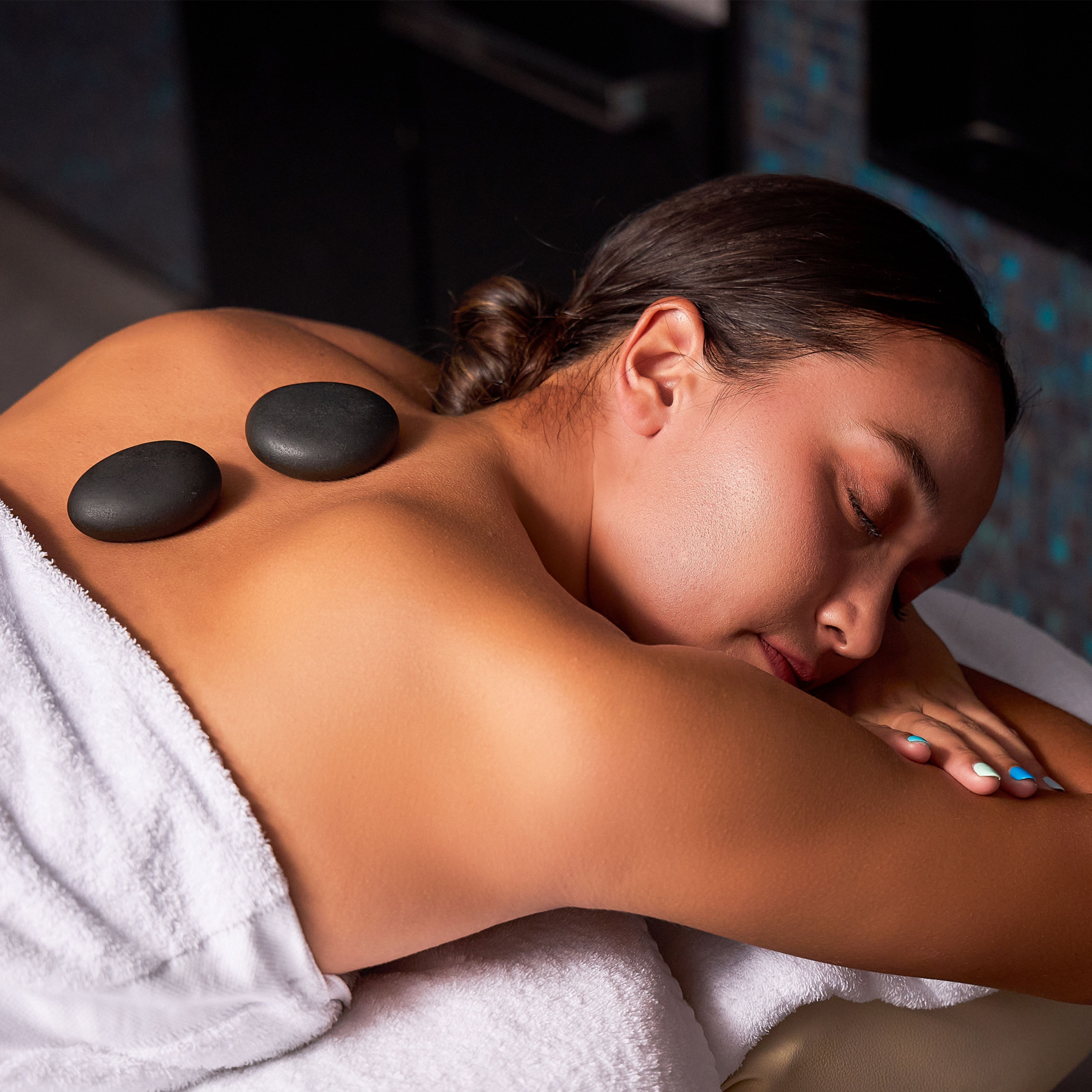 Frau bei Spa-Behandlung