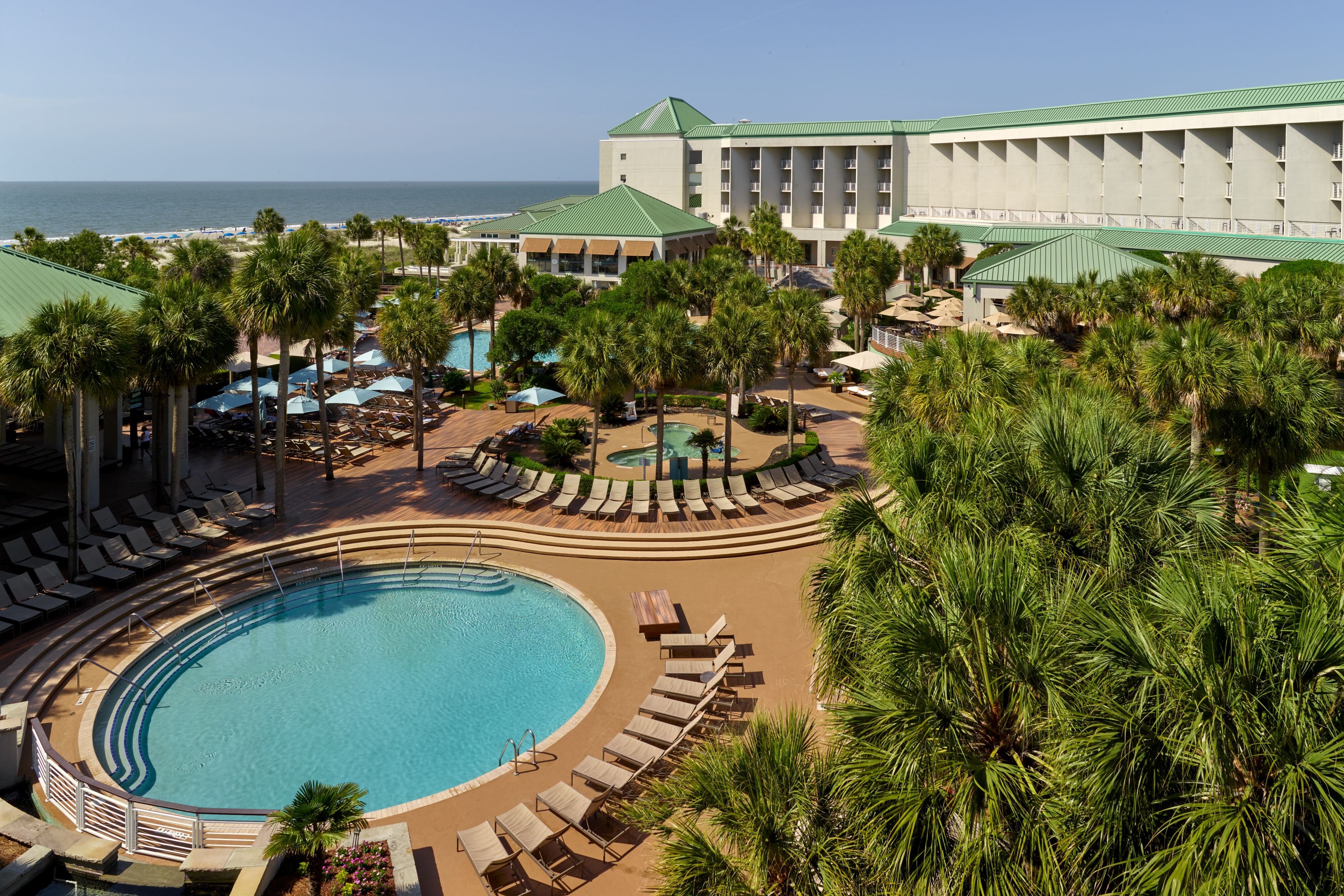 Outdoor swimming pool